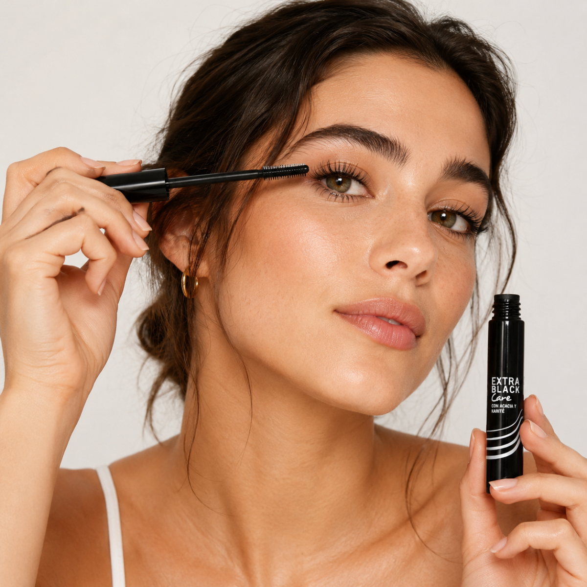 Pestañina Ana Maria Extra Black Care