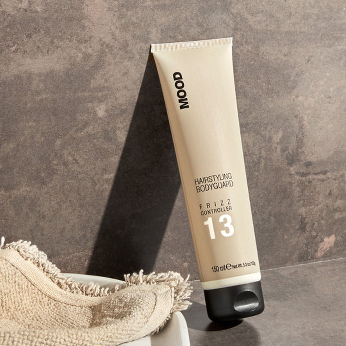 TRATAMIENTO 13 FRIZZ CONTROLLER HAIRSTYLING - persona