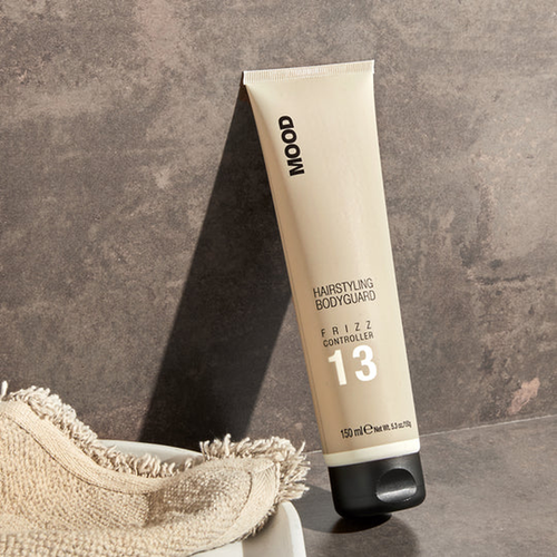 TRATAMIENTO 13 FRIZZ CONTROLLER HAIRSTYLING - persona
